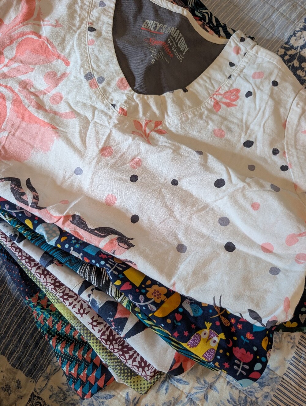 Women's Scrub Tops